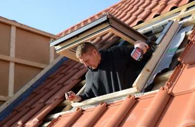 Pose de fenêtres de toit Velux à Morillon